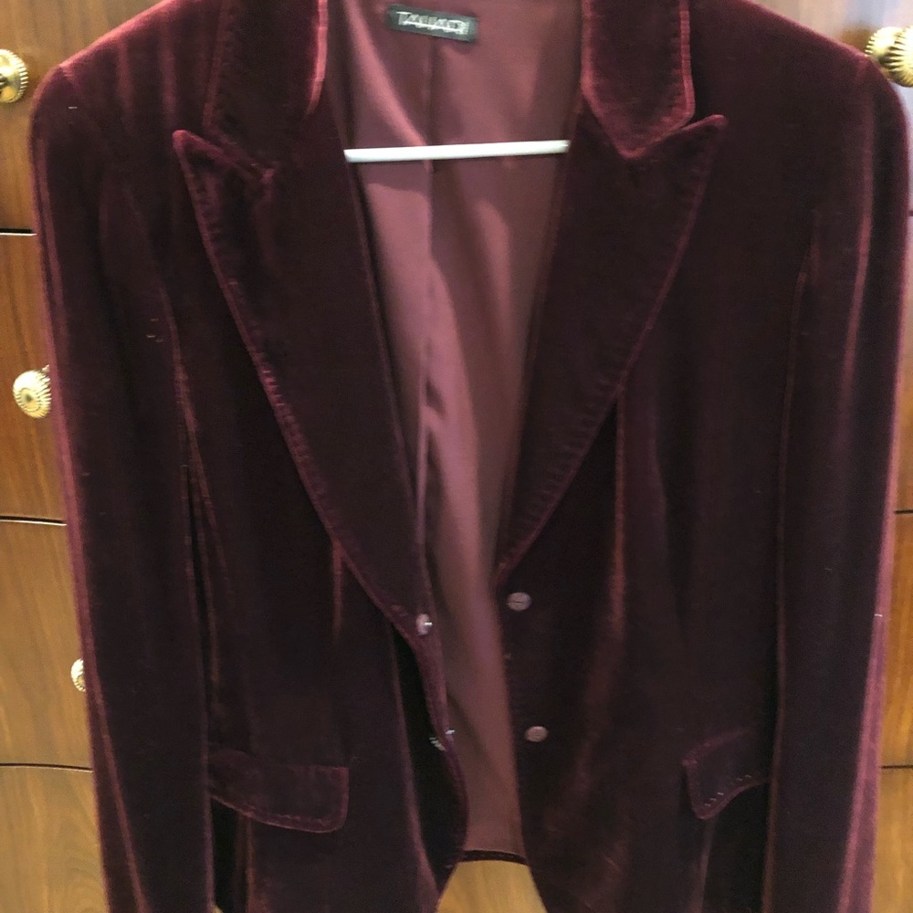 Blazer - Picture 4 of 4
